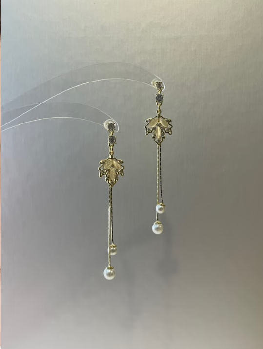 Pearl Tassel Leaf - shaped Earrings
