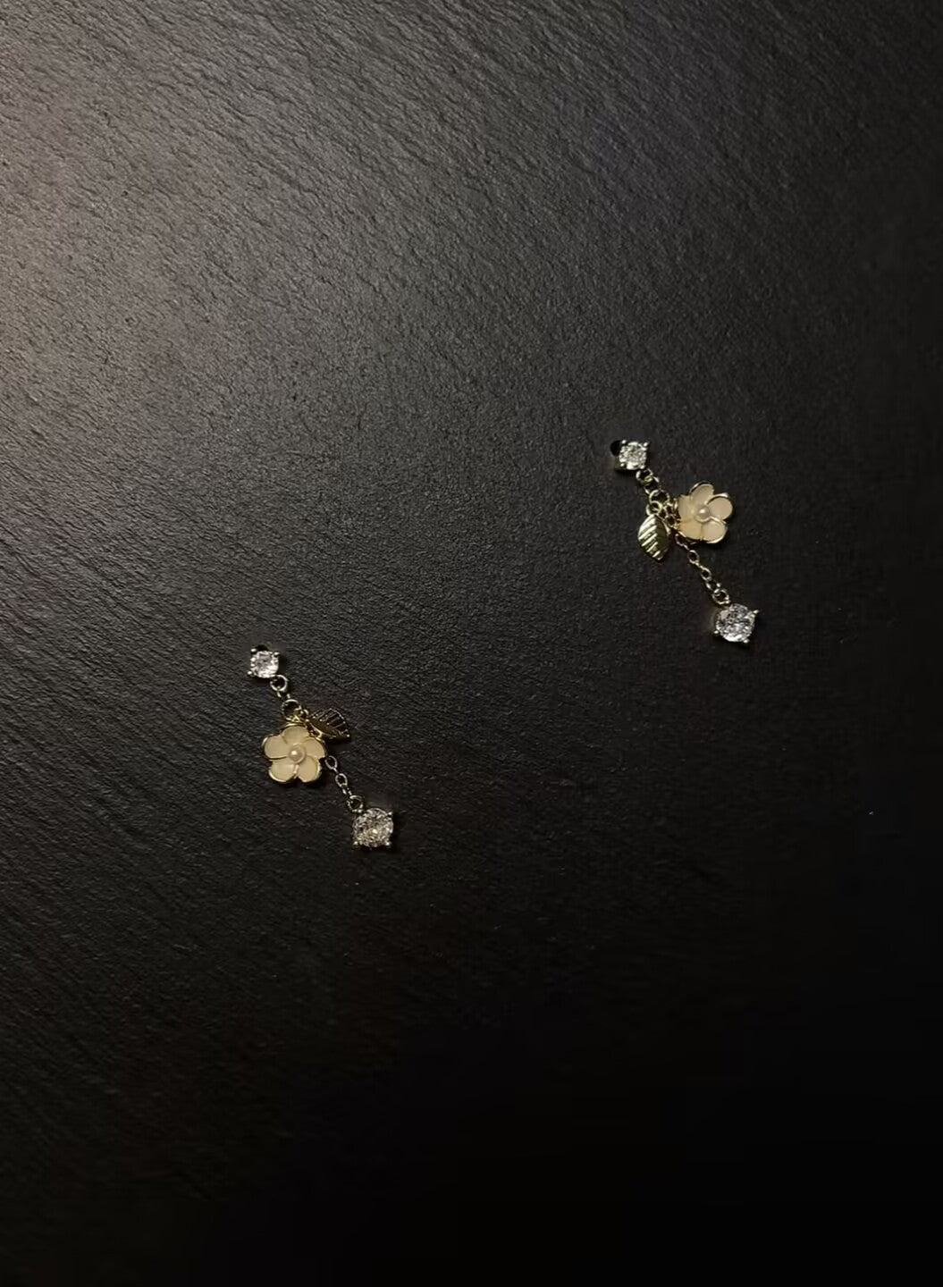 AvoStudio 中古耳饰 Whisper花间蜜语Vintage 中古耳饰 花间蜜语-FloralWhisper