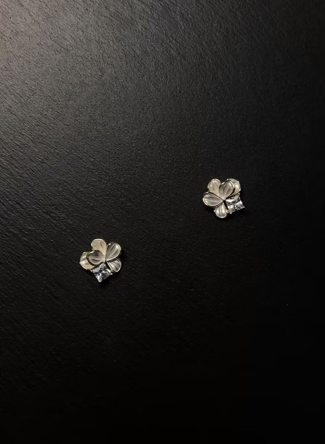 AvoStudio 中古耳饰Moonlight月光花语 Vintage