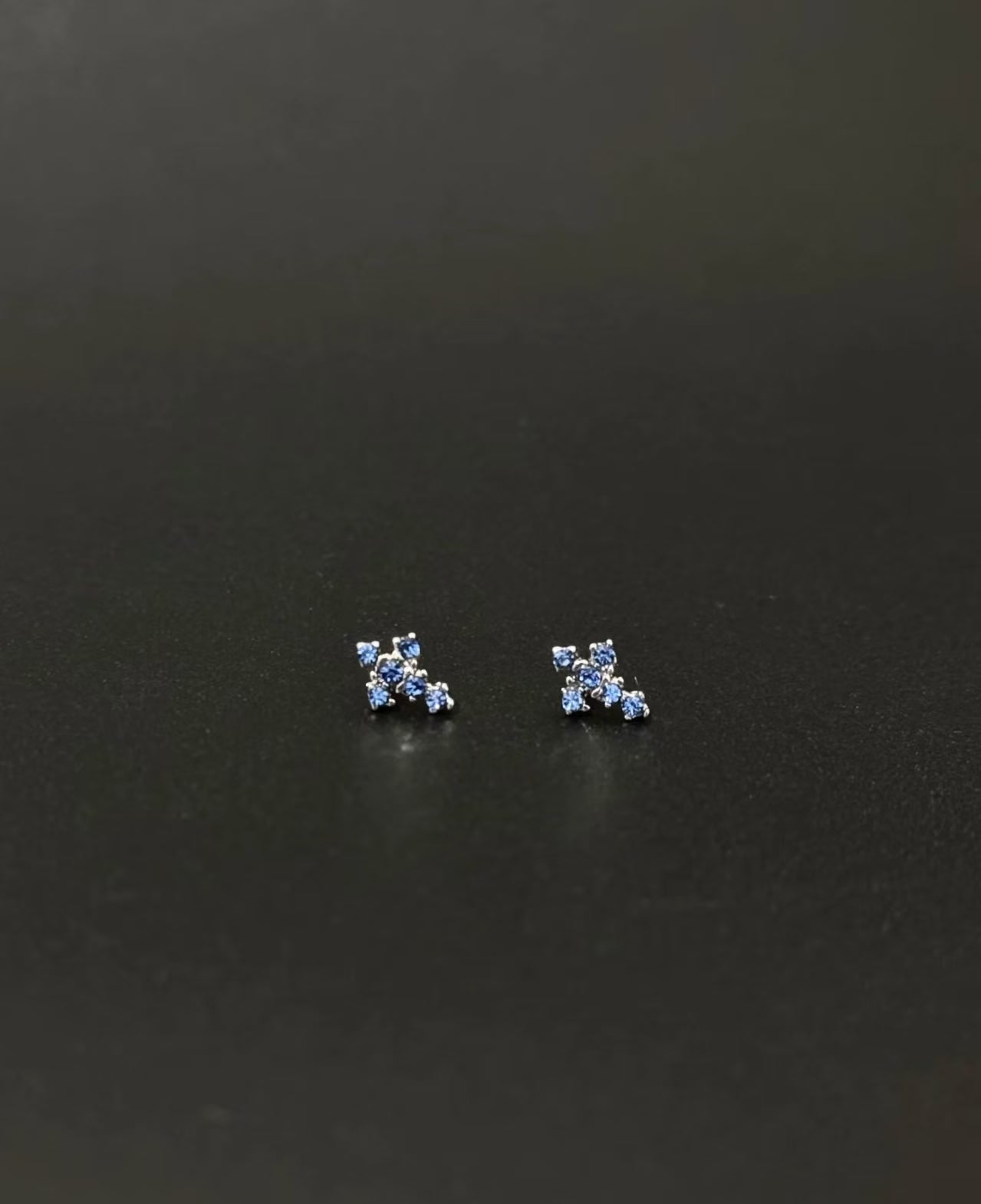 Cross」蓝色十字｜耳钉