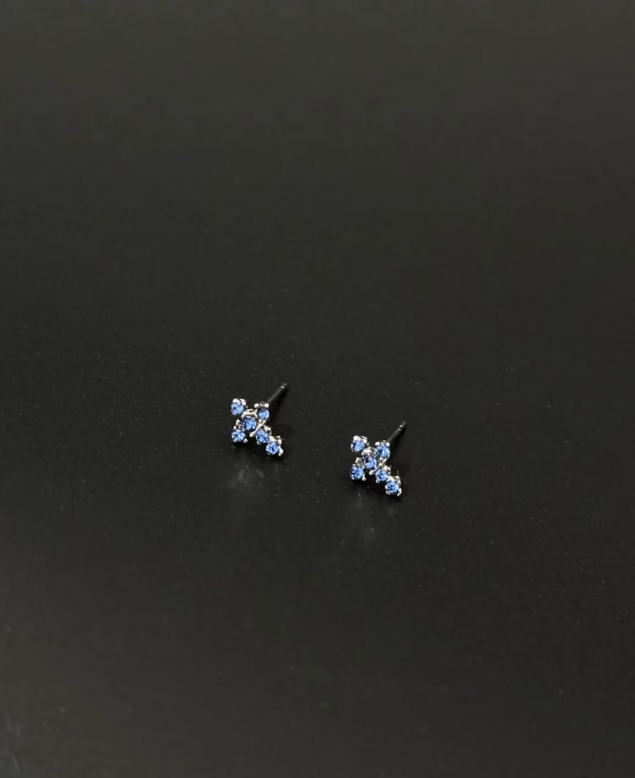 Cross」蓝色十字｜耳钉