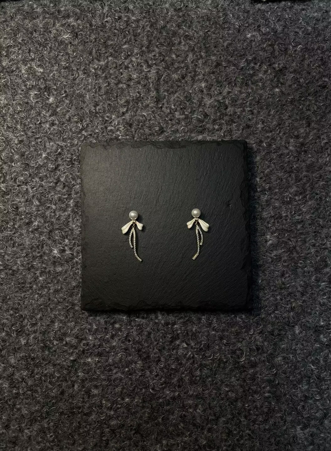 AvoStudio 中古耳饰Ribbon-海风缎语