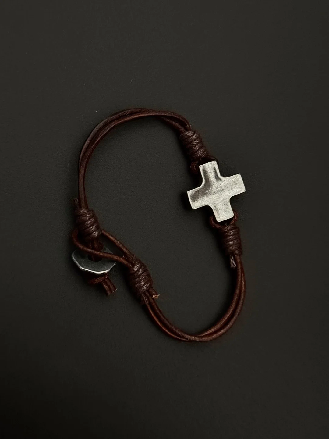 New Vintage 手链「Cross」