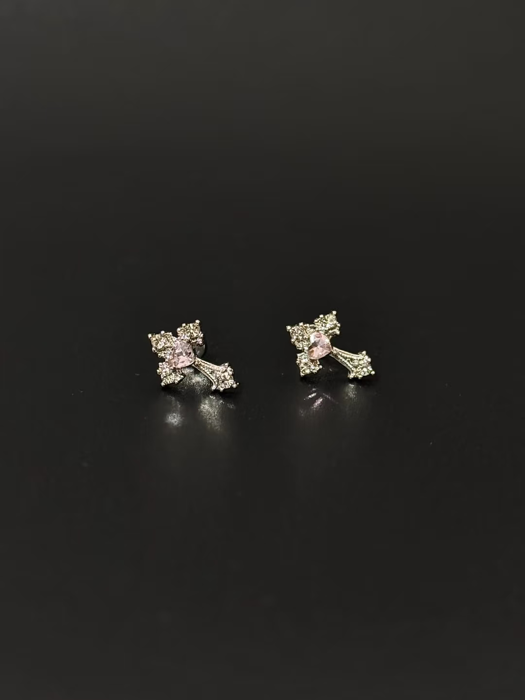 「Croix rose」粉色十字｜耳钉