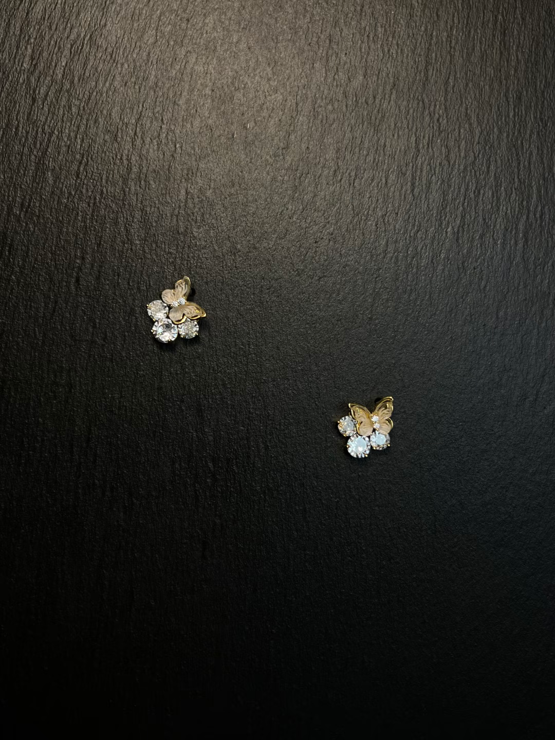 Neon Glow 霓虹蝶光 Vintage 中古耳饰