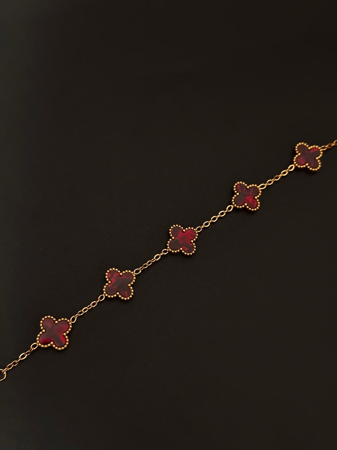 Rose - red Clover - shaped Bracelet