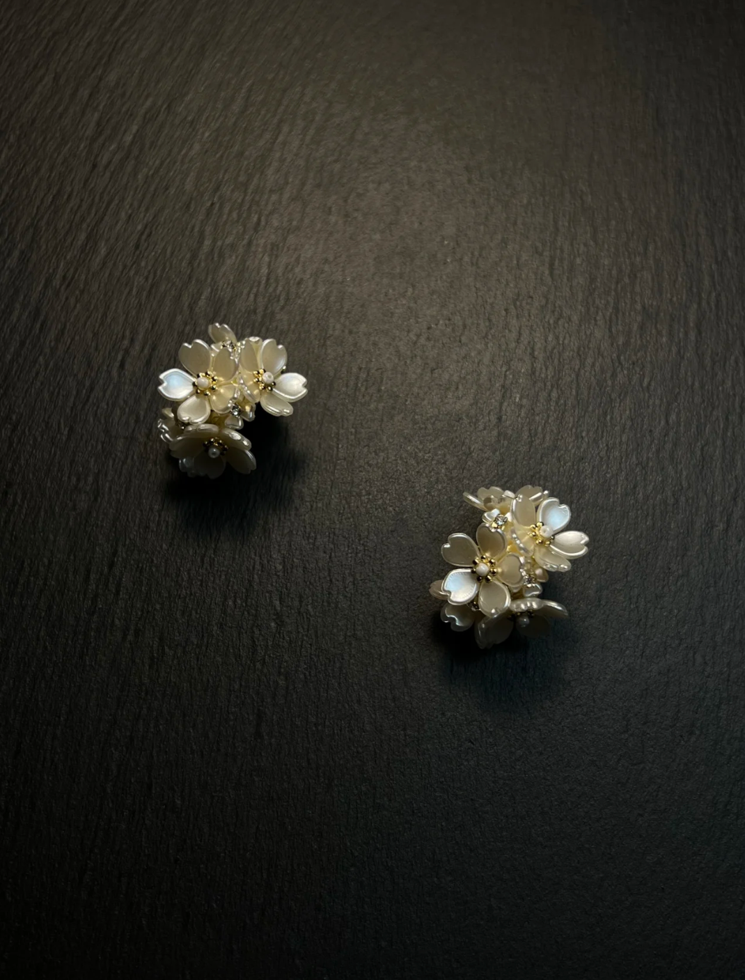 Cream - colored Flower Cluster Earrings