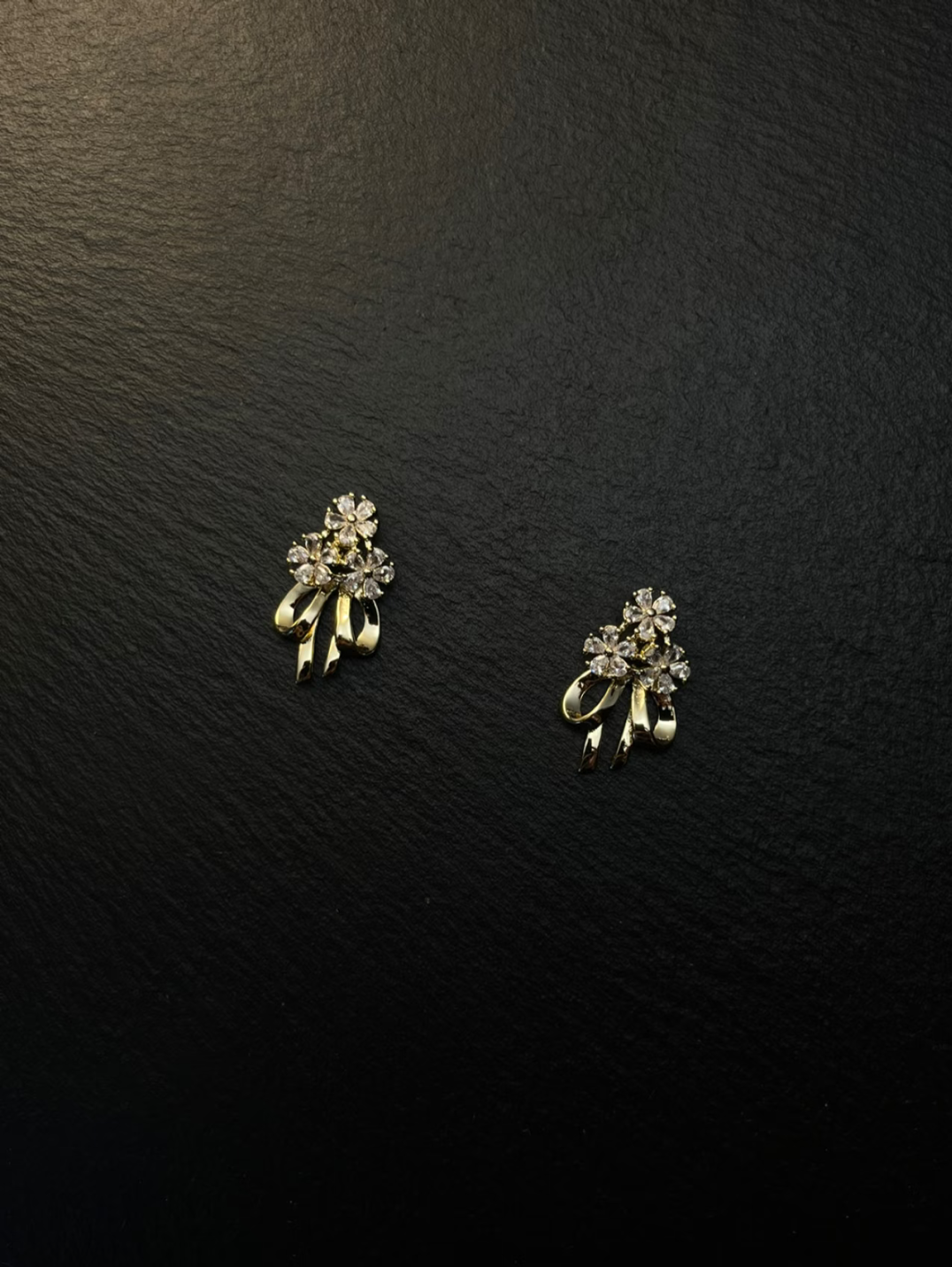 Diamond - flower Bowknot Stud Earrings