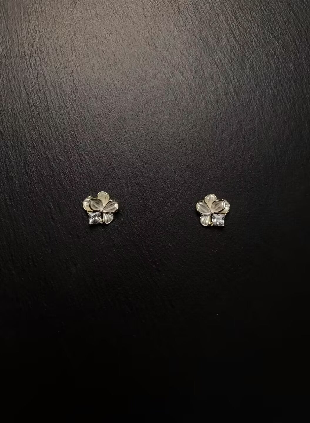 AvoStudio 中古耳饰Moonlight月光花语 Vintage